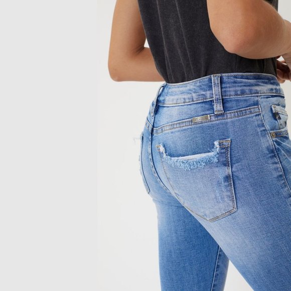 KanCan Mid Rise Frayed Ankle Skinny - Various Size - Picture 5 of 7